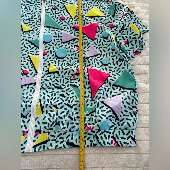 Retro Outfit - Picture 10 of 14